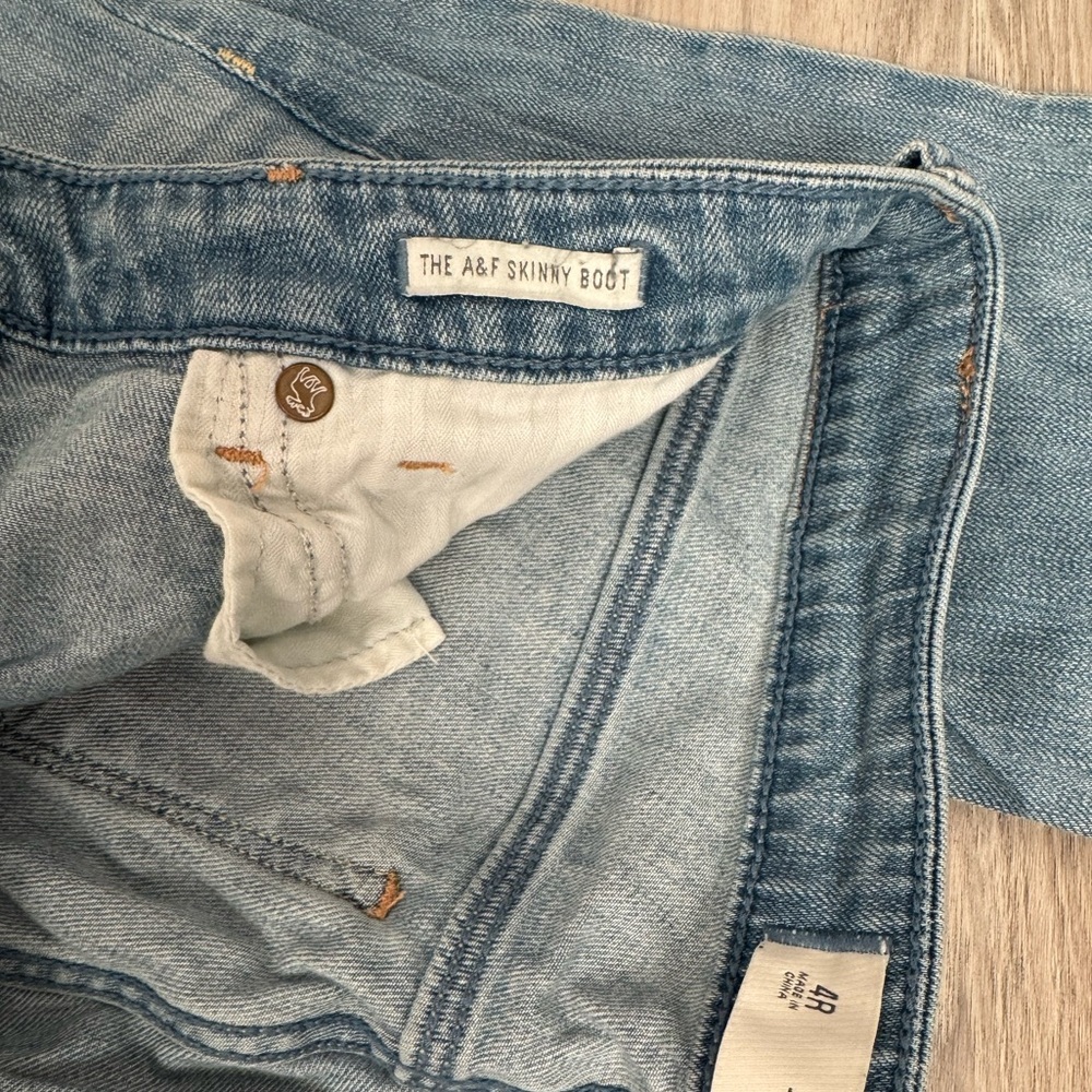 Abercrombie & Fitch The Skinny Boot Jeans - Picture 4 of 4